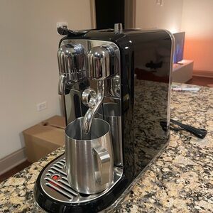 Nespresso Creatista Plus